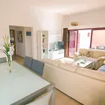 فيلة Anju Villas, Tamara كوراليهو