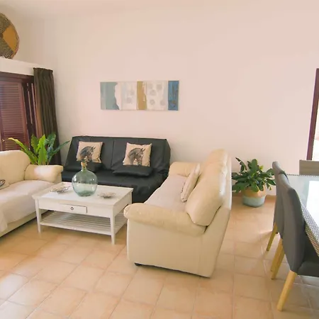 Anju Villas, Tamara Willa Corralejo