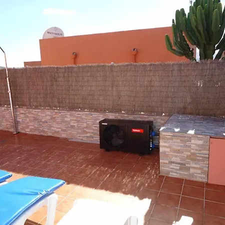 Anju Villas, Tamara Corralejo
