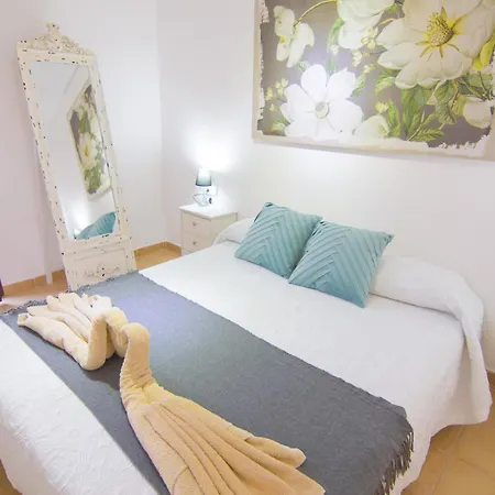 Willa Anju Villas, Tamara Corralejo
